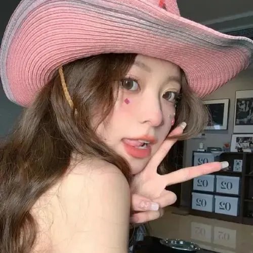 独家爆料：圈内老戏骨深夜密会神秘女子，好友出面澄清，前后半年